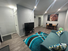 Cute Highland Park Entire Unit A